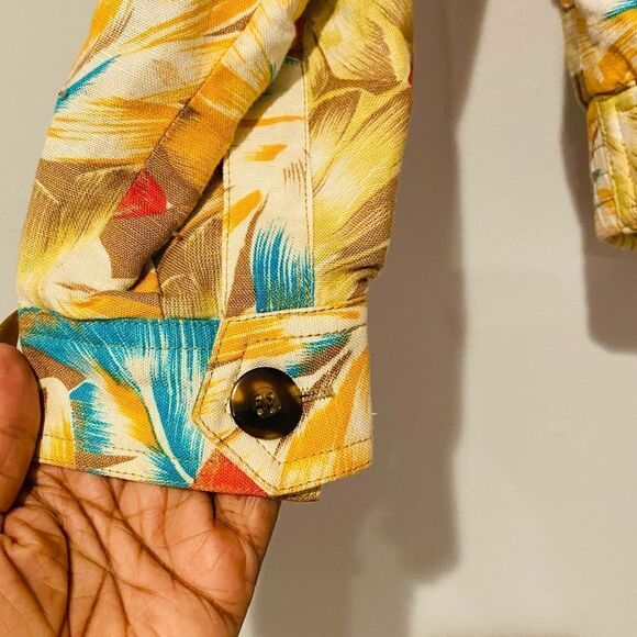 Liz Wear Petite Vtg Colorful Floral Print V-neck Buttoned Crop Jacket Size Small - Picture 4 of 7